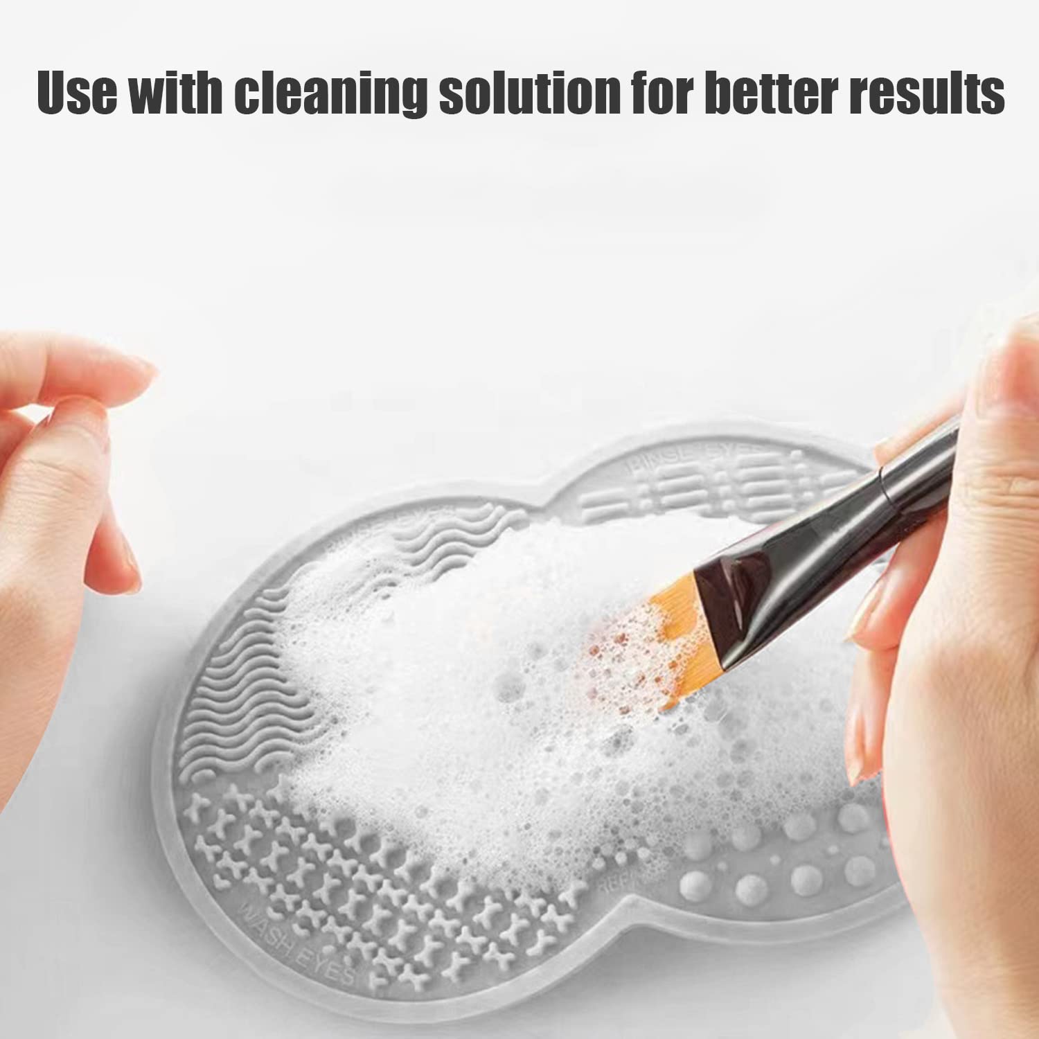 Revolutionary Silicone Cleaner Mat for Makeup Brushes and Sponges - Effortless Hygiene in Gray