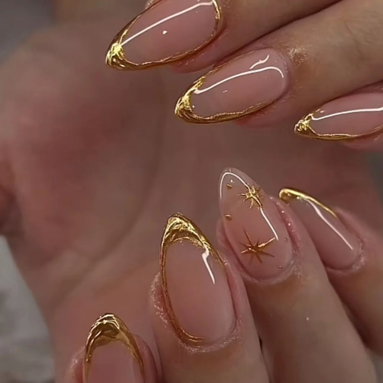 24Pcs Glamorous French Almond Fake Nails with Gold Edge Glitter - Stunning Swirl Metal Nail Art for Effortless Elegance