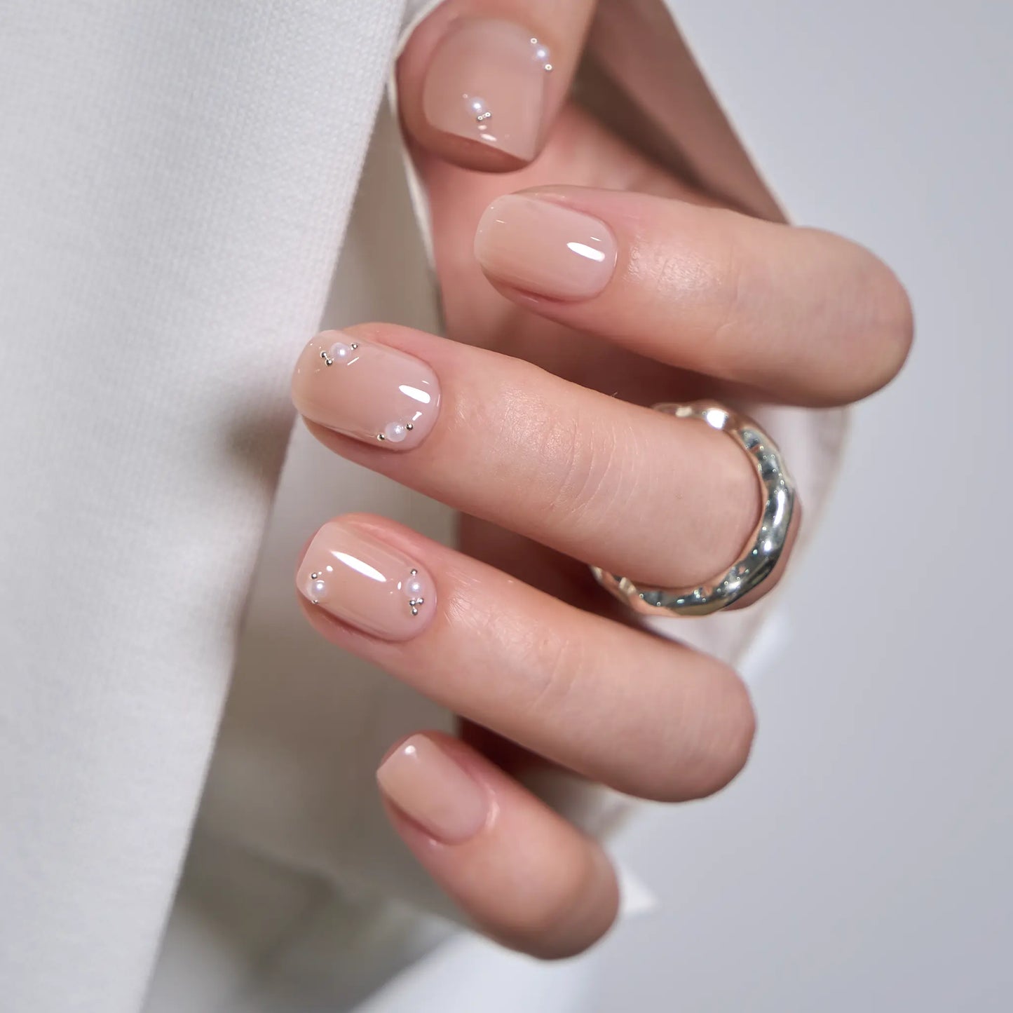 Milky White Press on Nails | Curvlife Nail | 30Pcs | Glossy Natural Finish | Easy Apply, Comfortable & Durable | Daily, Business & Elegant Nail Art | Summervibes